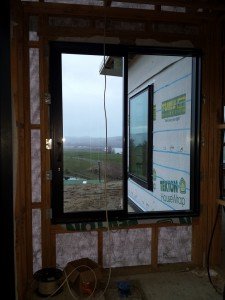 Ensuite bathroom slider above the bath